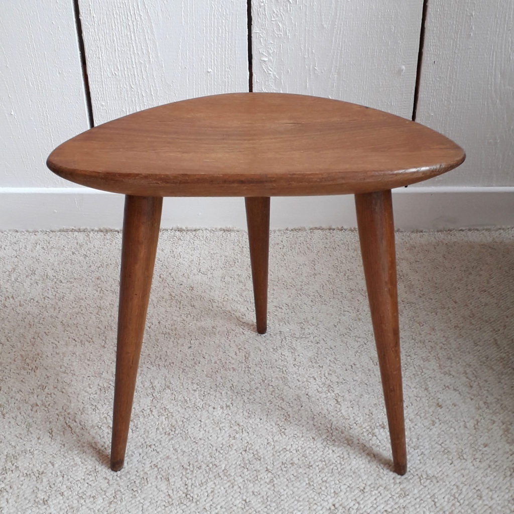 Tabouret par Pierre Cruège sur Circa51