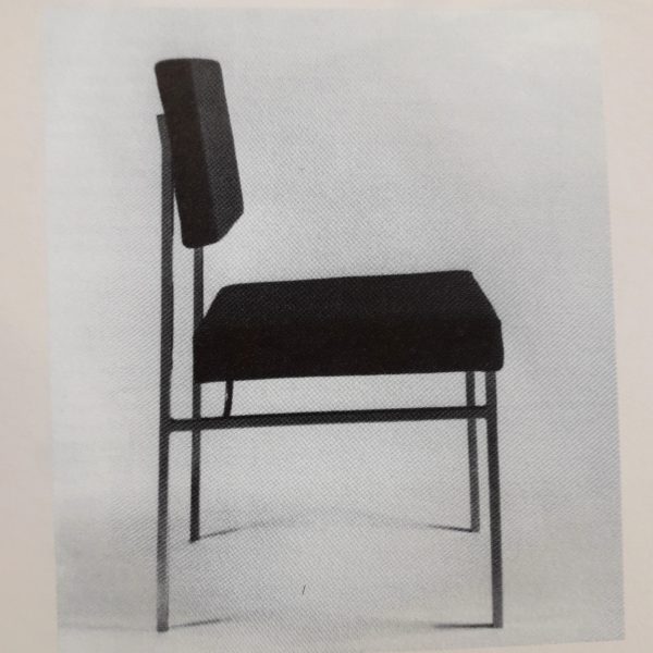 Suite de quatre chaises P60 par Antoine Philippon (1930-1995) & Jacqueline Lecoq (1932) sur Circa51