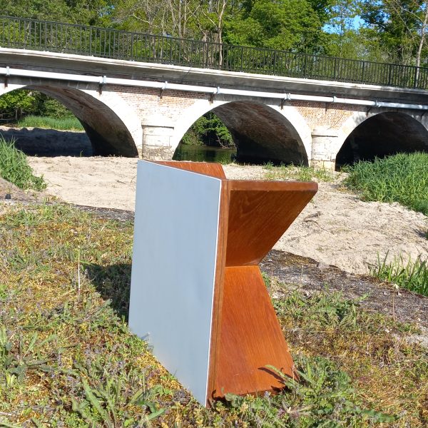 Table basse Aquilon par Pierre Guariche sur Circa51