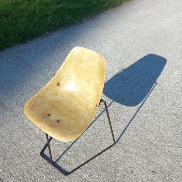 Chaise Coccinelle par René-Jean Caillette sur Circa51