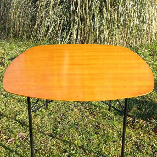 Table 135bis par André Simard sur Circa51