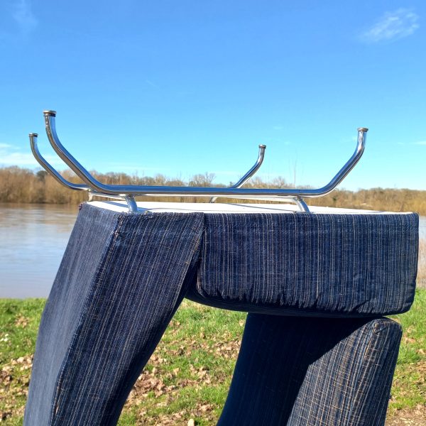 Paire de chauffeuses par Dangles et Defrance sur Circa51