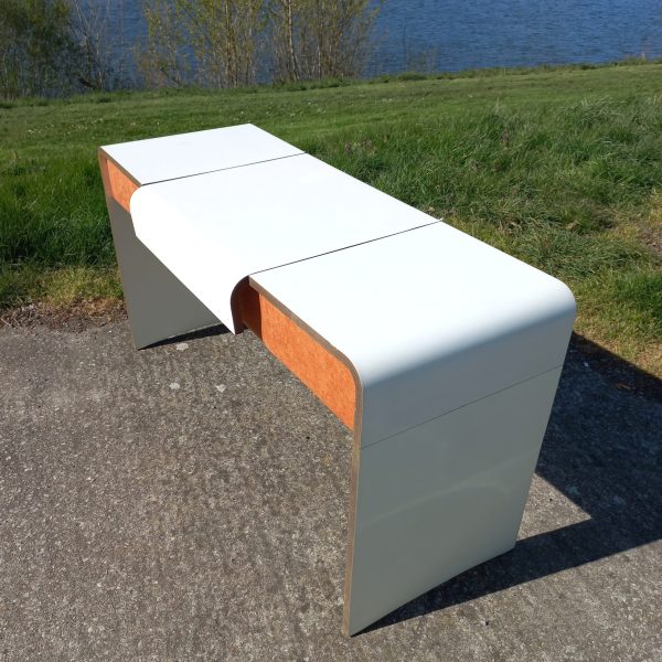 Coiffeuse Vega par Bernard Brunier sur Circa51