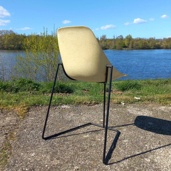 Chaise Coccinelle par René-Jean Caillette sur Circa51