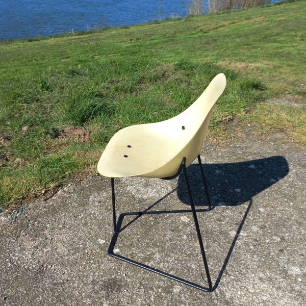 Chaise Coccinelle par René-Jean Caillette sur Circa51