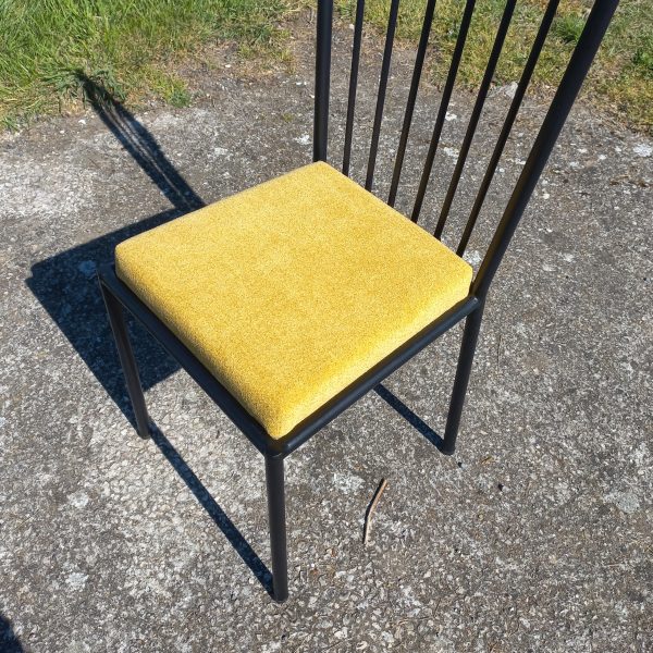 Chaises par Colette Gueden sur Circa51