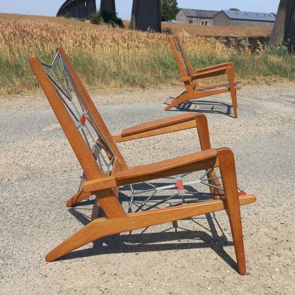 Paire de fauteuils FS105 par Pierre Guariche sur Circa51