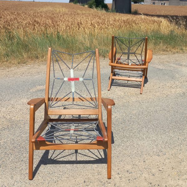 Paire de fauteuils FS105 par Pierre Guariche sur Circa51