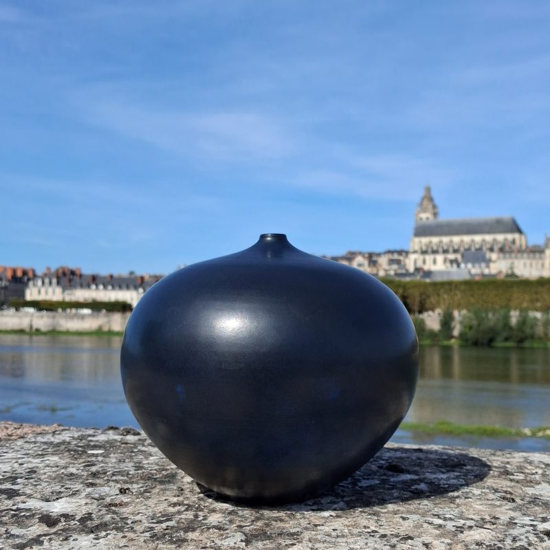 Vase par Suzanne Ramié Madoura sur Circa 51