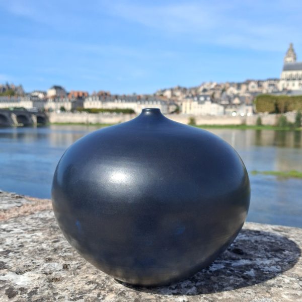 Vase par Suzanne Ramié Madoura sur Circa 51